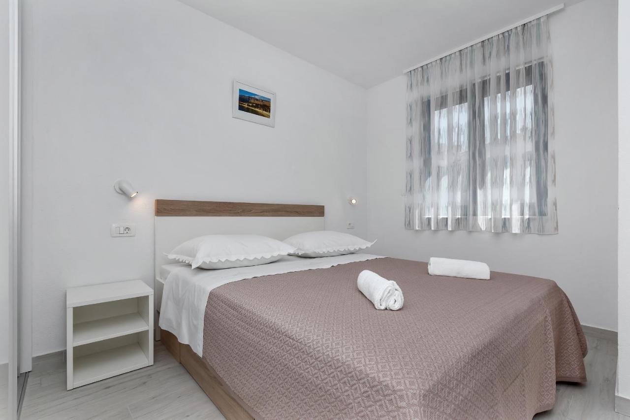 Central Beach Apartments Tučepi Esterno foto